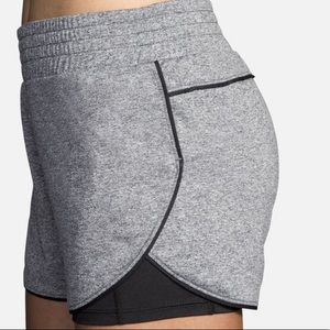 Like new Brooks Rep 3” 2-in-1 running shorts - S